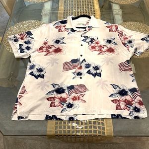 Men’s Caribbean brand Patriotic American Flag Button up Shirt - 100% Rayon NWOT